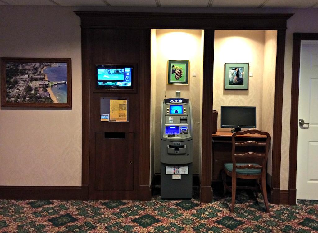 Bayshore Resort Траверс-Сити Экстерьер фото