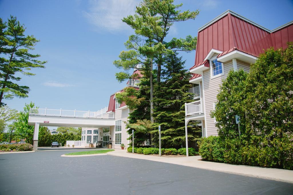 Bayshore Resort Траверс-Сити Экстерьер фото